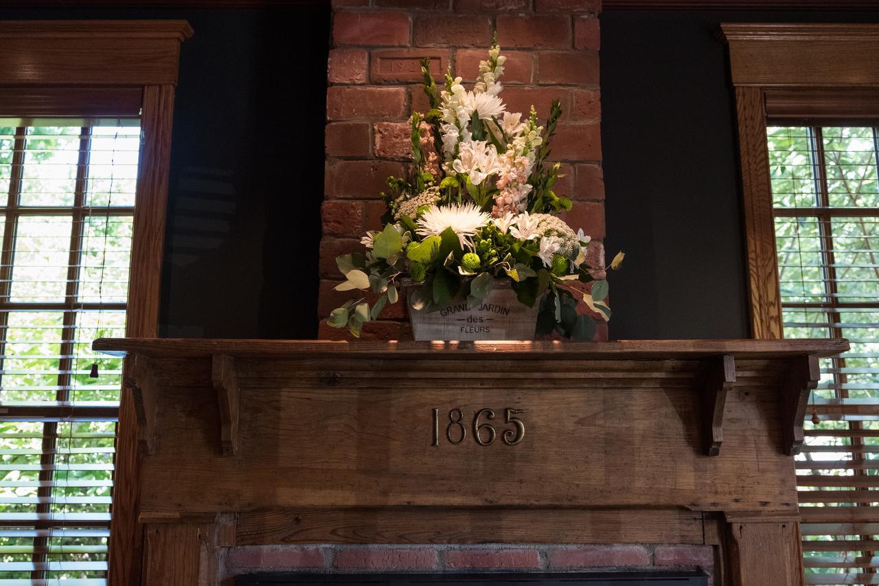 Brick Street Inn Zionsville ภายนอก รูปภาพ