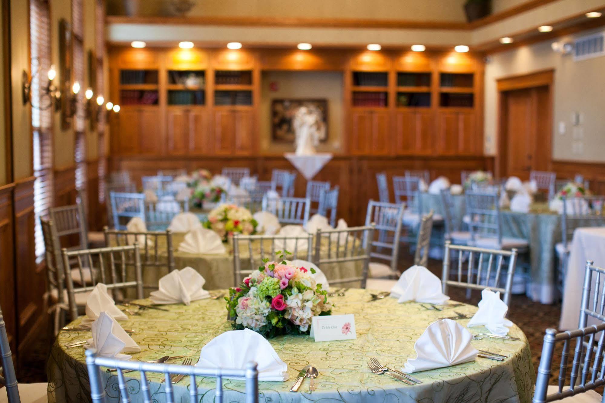 Brick Street Inn Zionsville ภายนอก รูปภาพ